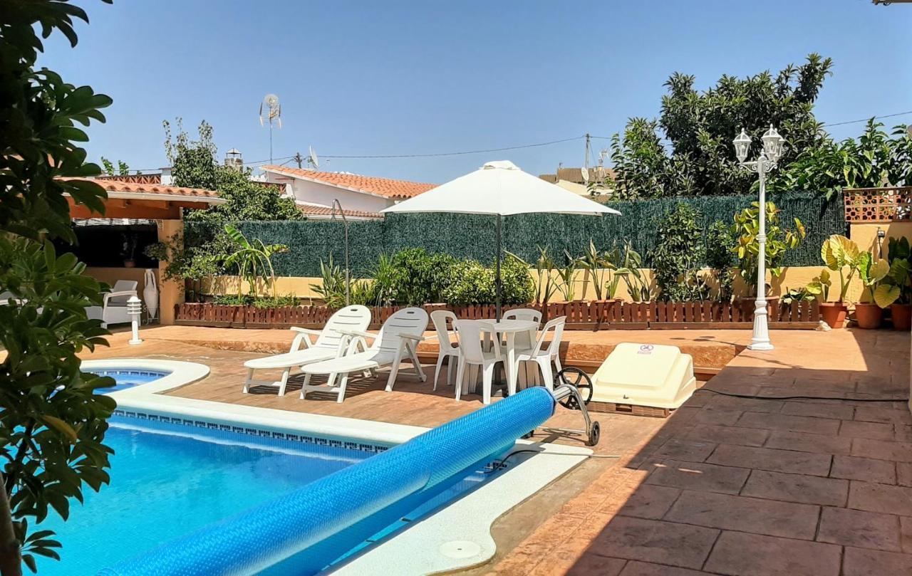 Chalet Vacacional Con Piscina Privada Y Barbacoa Tarragona Eksteriør billede