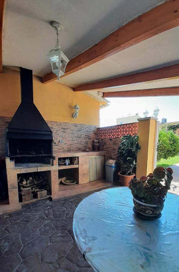 Chalet Vacacional Con Piscina Privada Y Barbacoa Tarragona Eksteriør billede