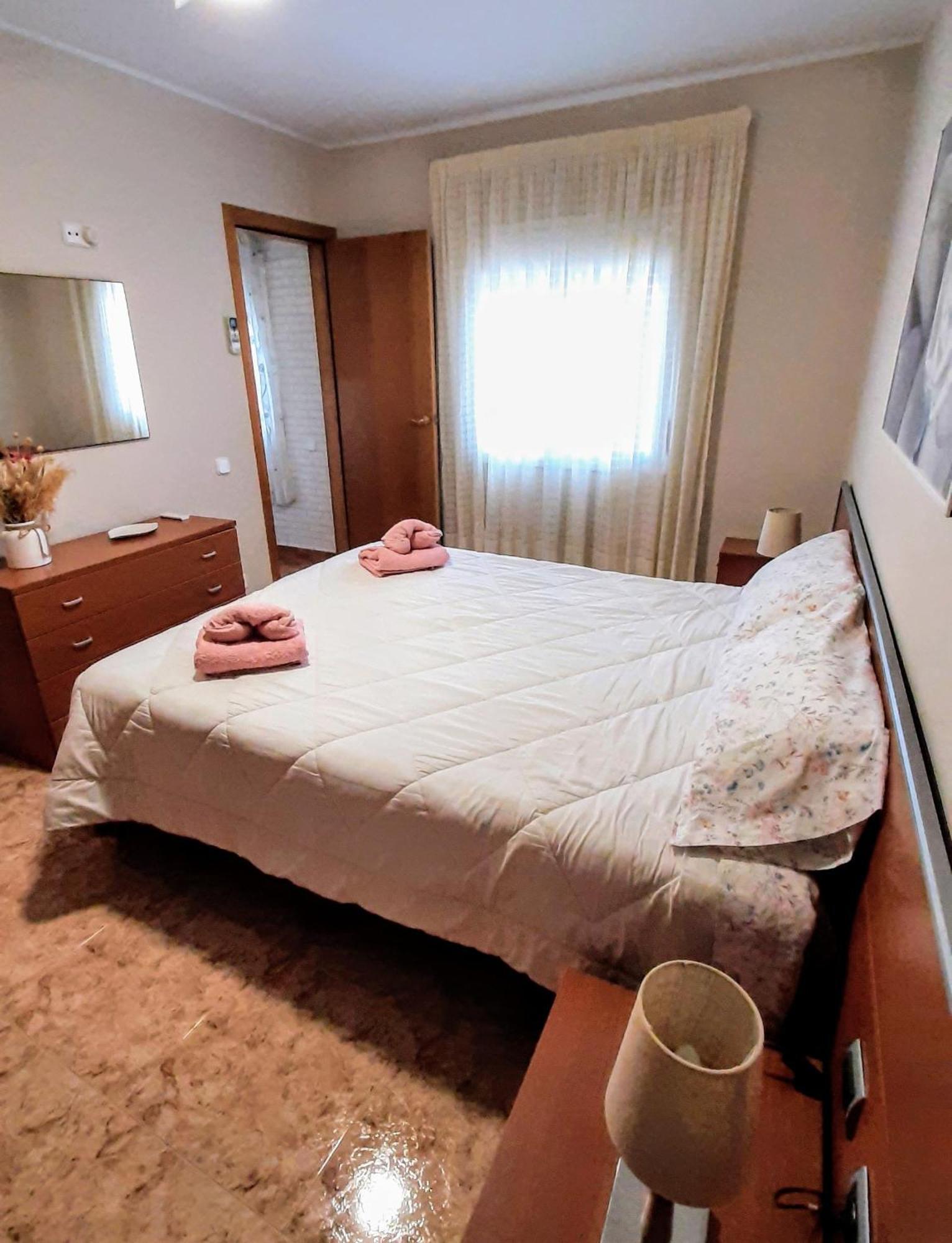 Chalet Vacacional Con Piscina Privada Y Barbacoa Tarragona Eksteriør billede